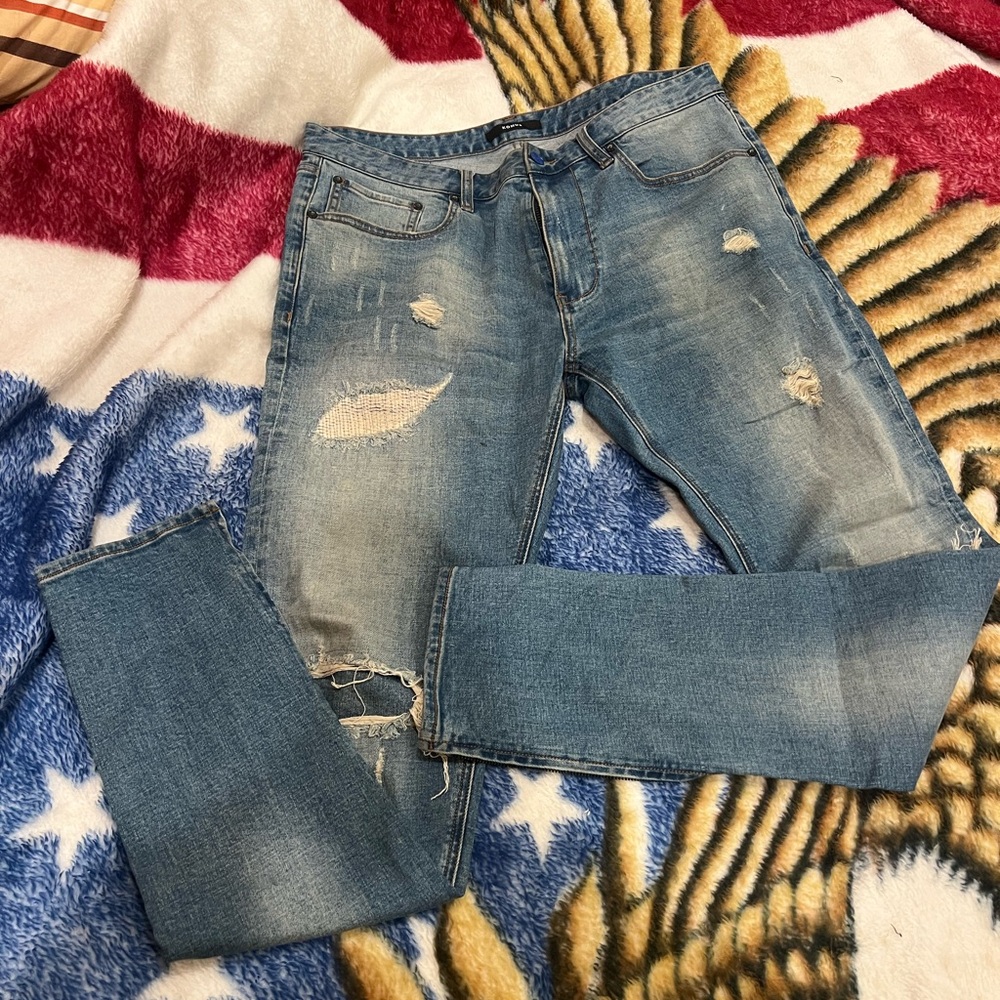 Men's Distressed Blue Jeans